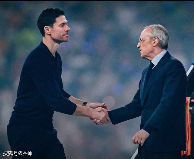 一觉醒来，皇马又换主教练了！姆巴佩祝福阿隆索：为您效力很荣幸